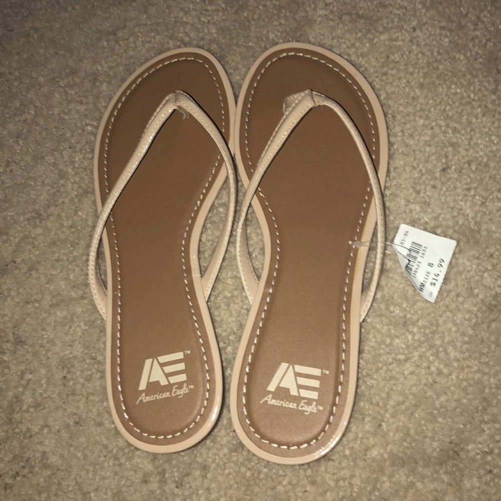 Nude American Eagle flip flops